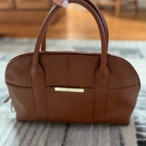 Gorgeous leather purse with paisley interior 😍